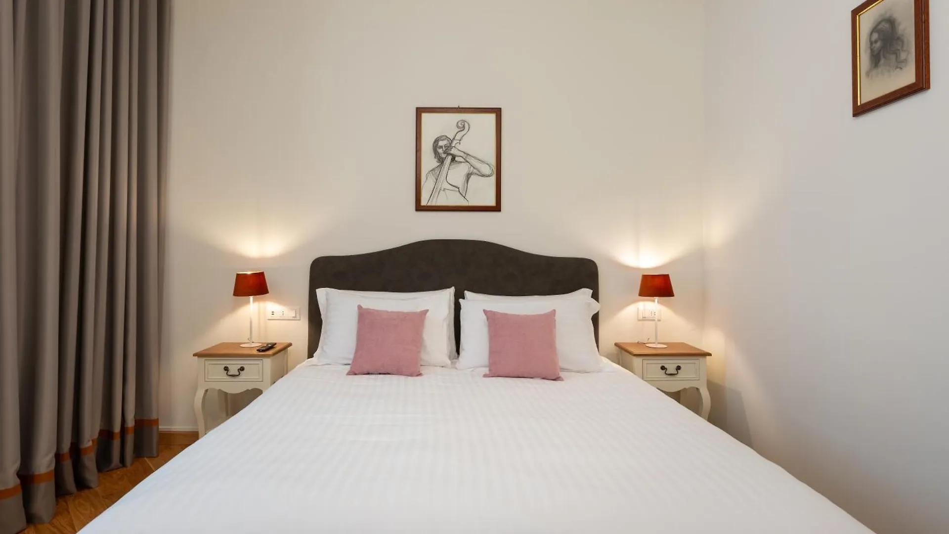Palazzo D'Ambra Residenza D'Epoca Bed & Breakfast Florence 0*,  Italy