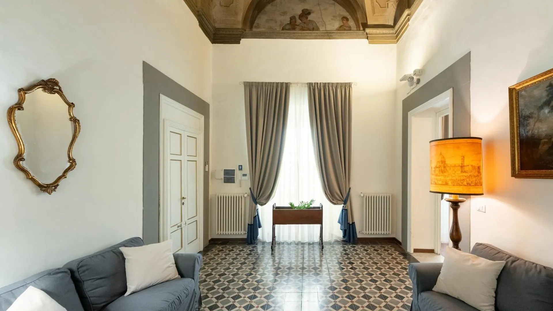 مبيت وإفطار فلورنس Palazzo D'Ambra Residenza D'Epoca 0*,  إيطاليا