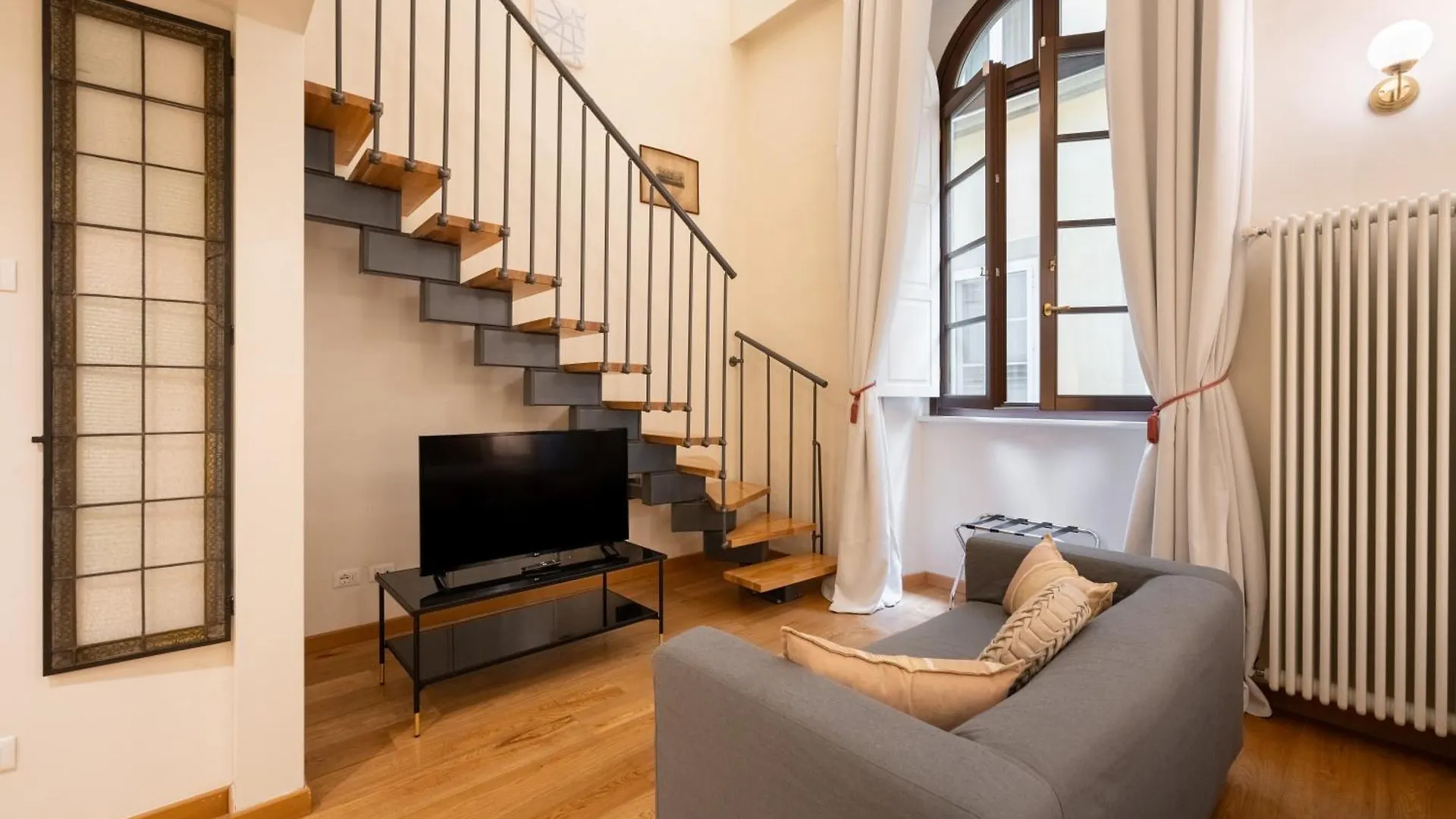 مبيت وإفطار فلورنس Palazzo D'Ambra Residenza D'Epoca 0*,  إيطاليا